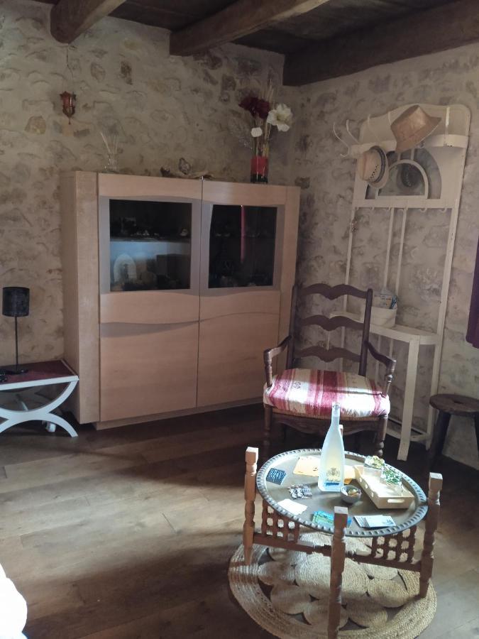 Bed and Breakfast Chez Karine Ceyzerieu Exterior foto